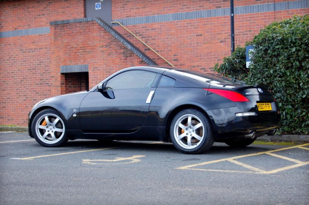 View NISSAN 350Z GT