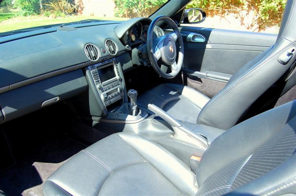 View PORSCHE BOXSTER 987 2.7