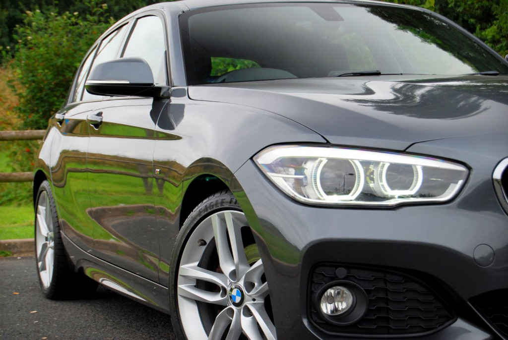BMW 1 SERIES