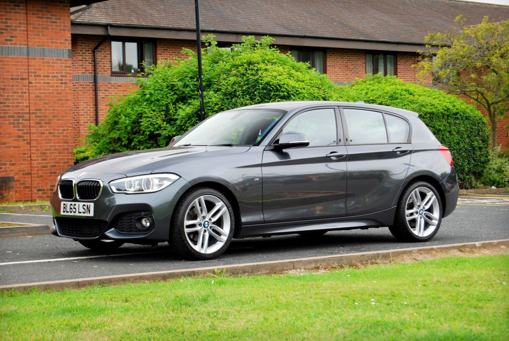 BMW 1 SERIES