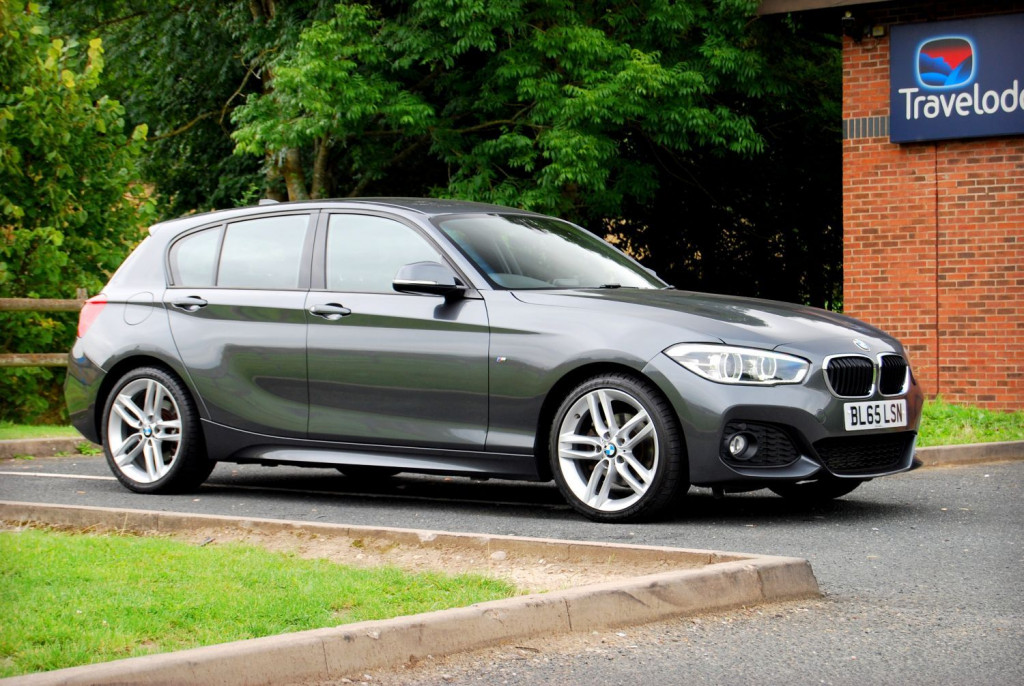 BMW 1 SERIES