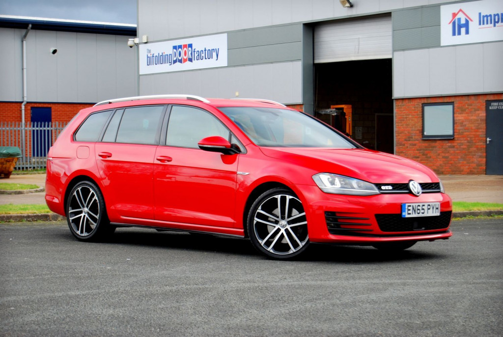 View VOLKSWAGEN GOLF GTD 2.0 TDI Diesel Estate - 58,000 miles - FSH - Sat Nav, Heated Seats, Xenons - 2 Owners - SOLD