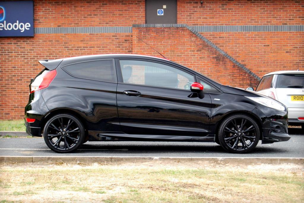 FORD FIESTA