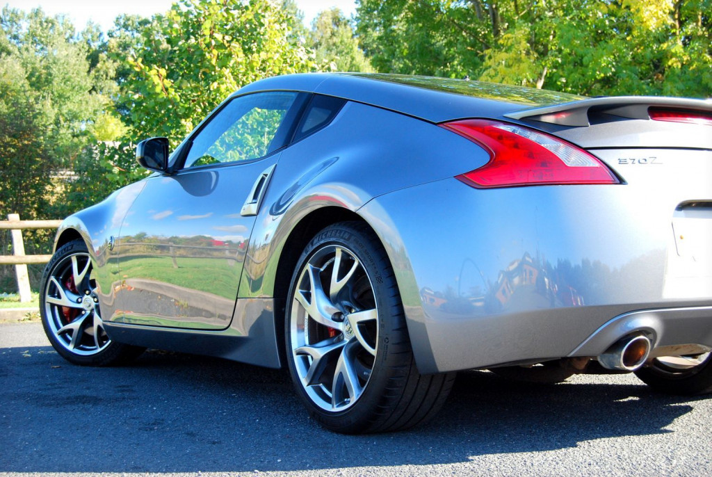 NISSAN 370Z