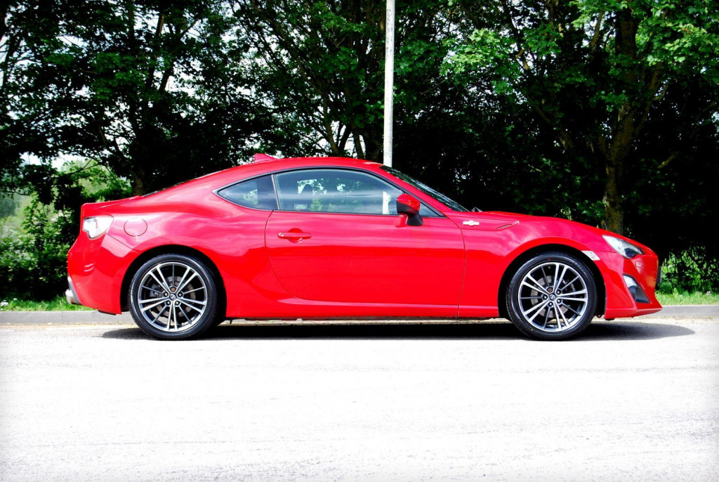 TOYOTA GT86