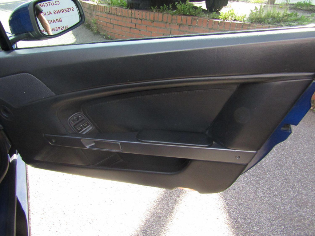 ASTON MARTIN VANTAGE