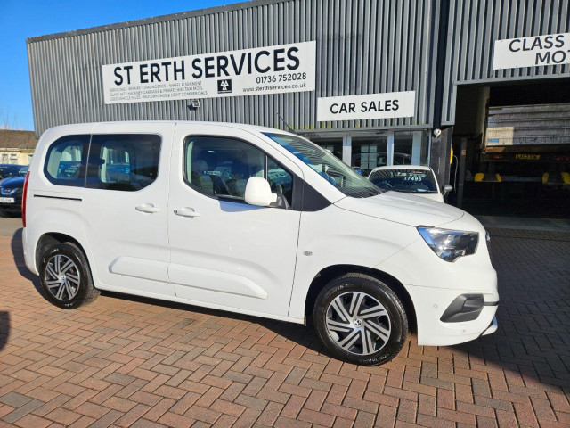 VAUXHALL COMBO LIFE 1.5 Turbo D BlueInjection Energy / parking cameras/ SAT nav / BLUETOOTH 