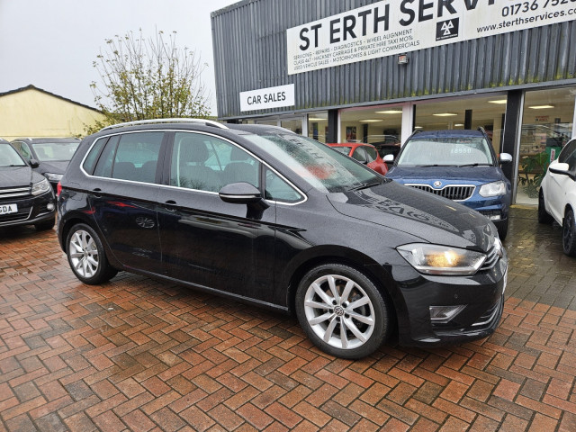 VOLKSWAGEN GOLF SV 2.0 TDI BlueMotion Tech GT