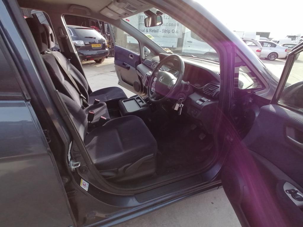 HONDA FR-V I-VTEC ES 2008