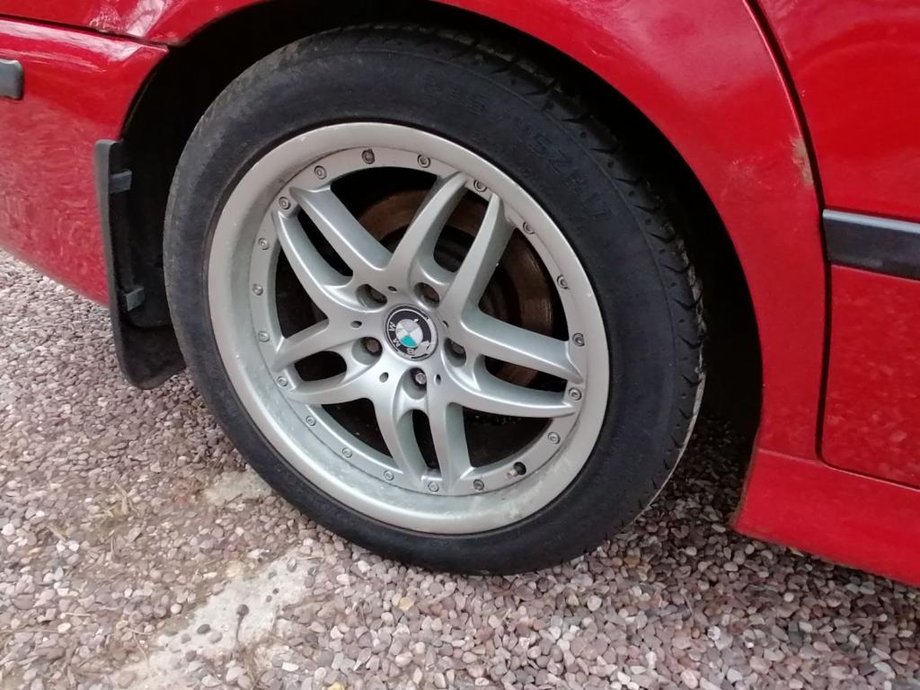 BMW 5 SERIES 528I M SPORT E39 IMOLA RED 2000