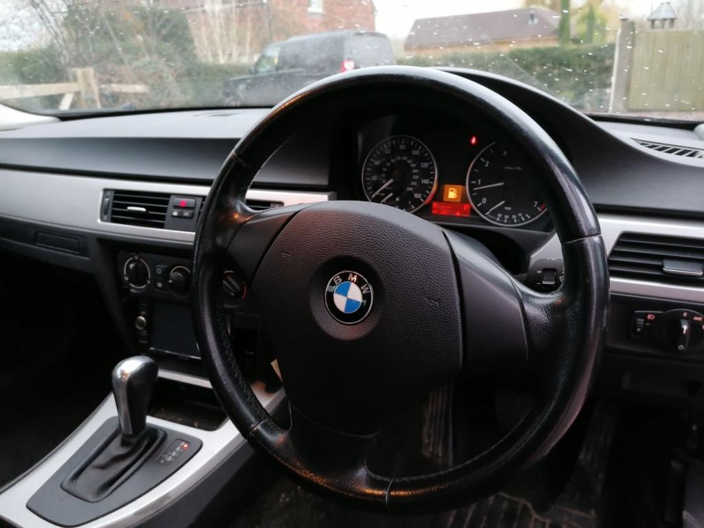 BMW 3 SERIES 318I ES TOURING E91 2006