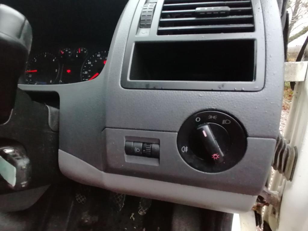 VOLKSWAGEN TRANSPORTER T30 SWB PBV PV 102TDI 2007