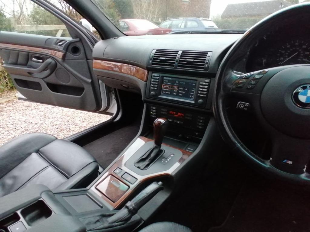 BMW 5 SERIES 530D SPORT TOURING E39 FACELIFT HIGH SPEC 2002