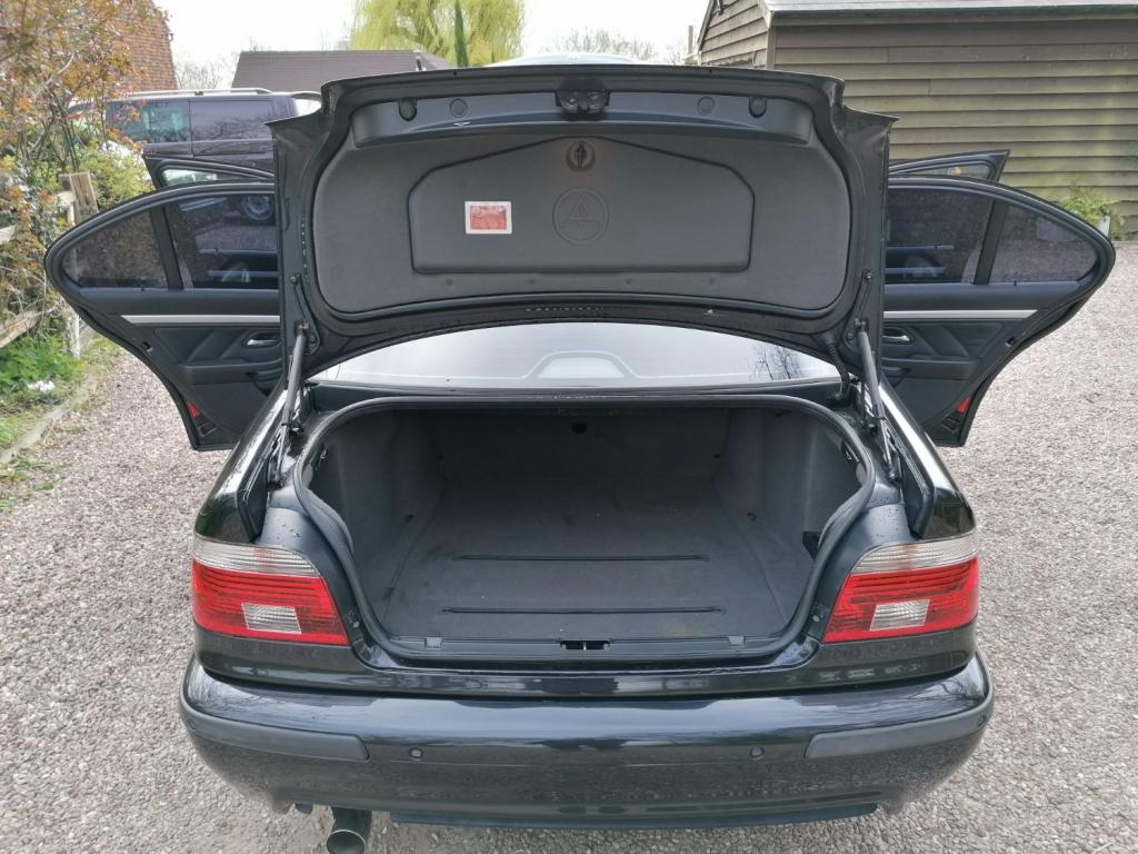 BMW 5 SERIES 528I M SPORT E39 FUK BMW SERVICE HISTORY 2000