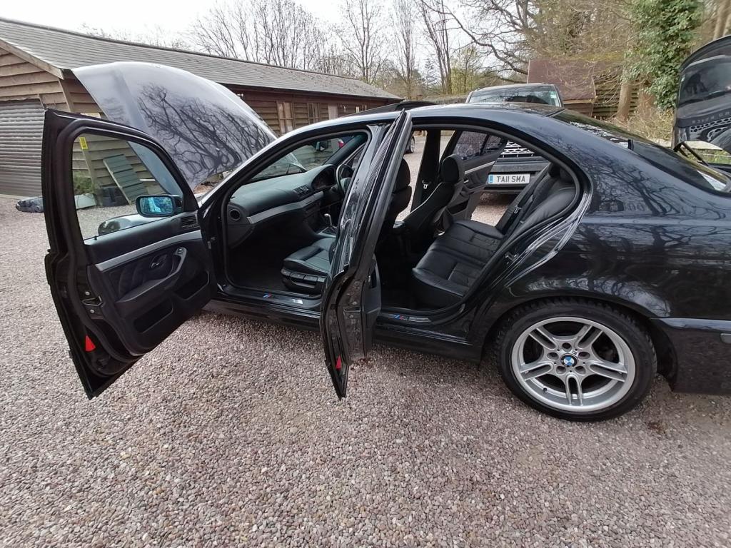 BMW 5 SERIES 528I M SPORT E39 FUK BMW SERVICE HISTORY 2000