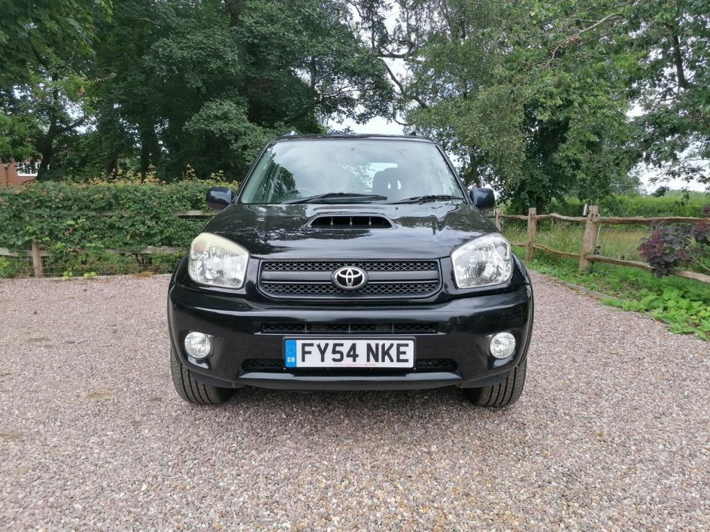 TOYOTA RAV4 2.0 D-4D XT3 Stationwagon 2004