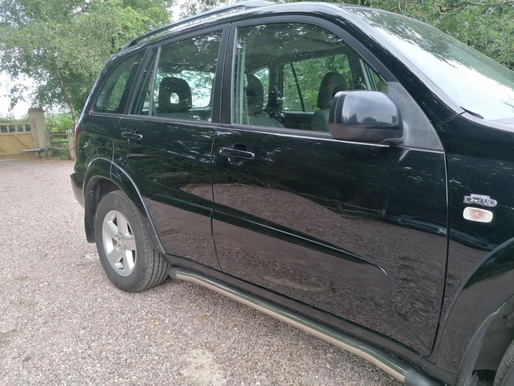 TOYOTA RAV4 2.0 D-4D XT3 Stationwagon 2004