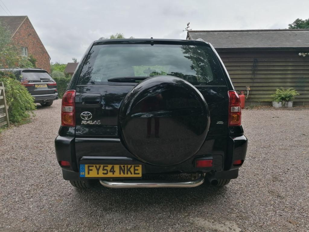 TOYOTA RAV4 2.0 D-4D XT3 Stationwagon 2004