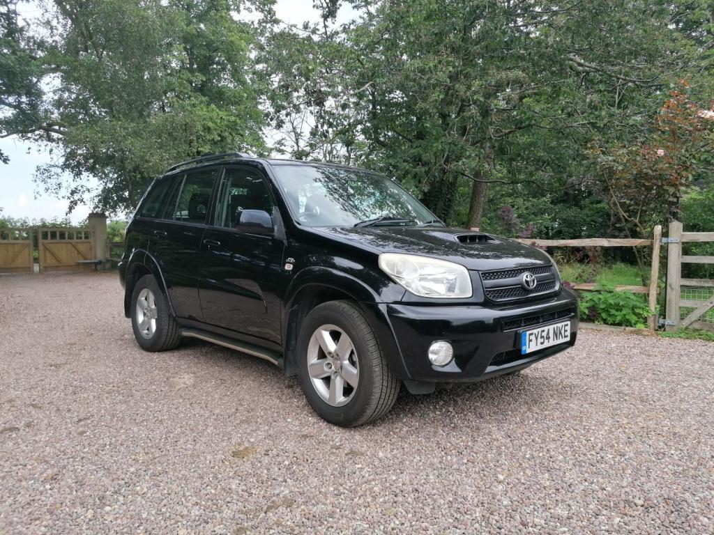 TOYOTA RAV4 2.0 D-4D XT3 Stationwagon 2004
