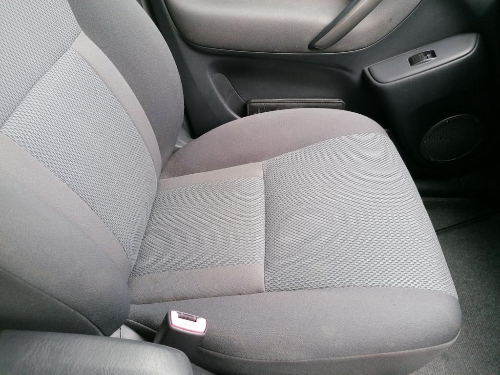 TOYOTA RAV4 2.0 D-4D XT3 Stationwagon 2004