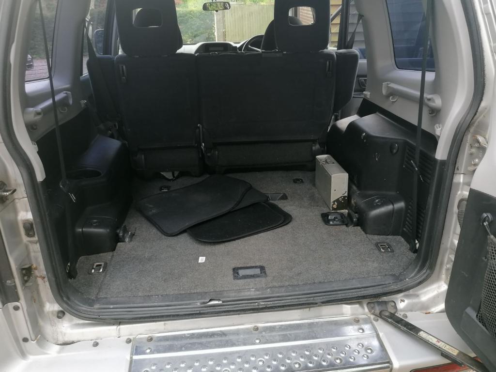 MITSUBISHI SHOGUN LWB TD EQUIPPE 2001