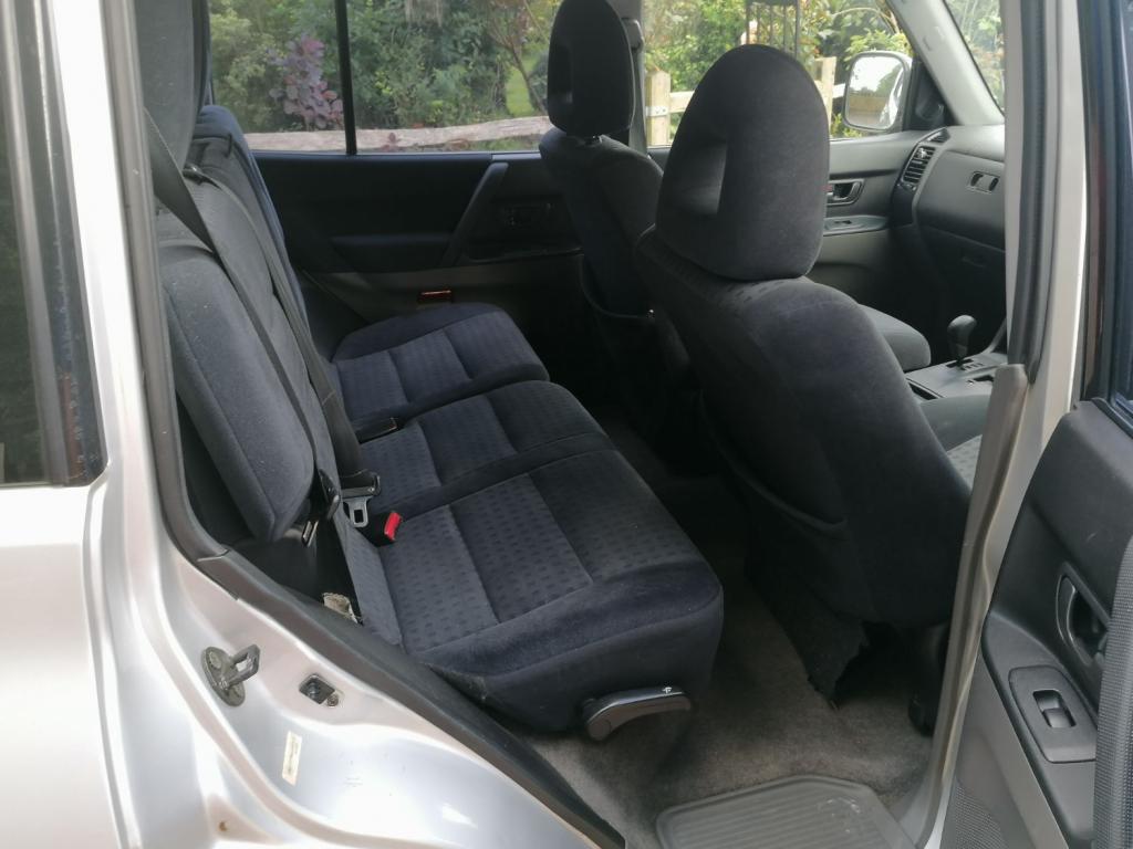 MITSUBISHI SHOGUN LWB TD EQUIPPE 2001