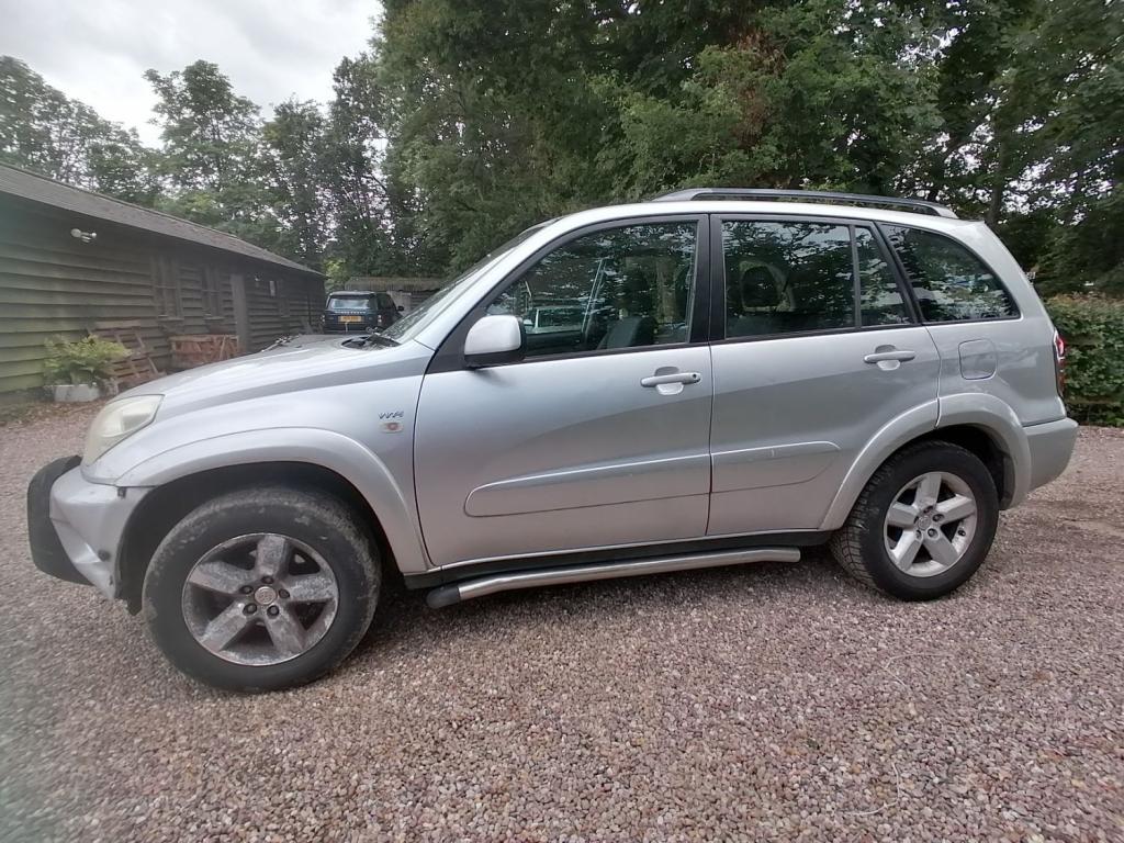 TOYOTA RAV4 VVT-I XT3 2004