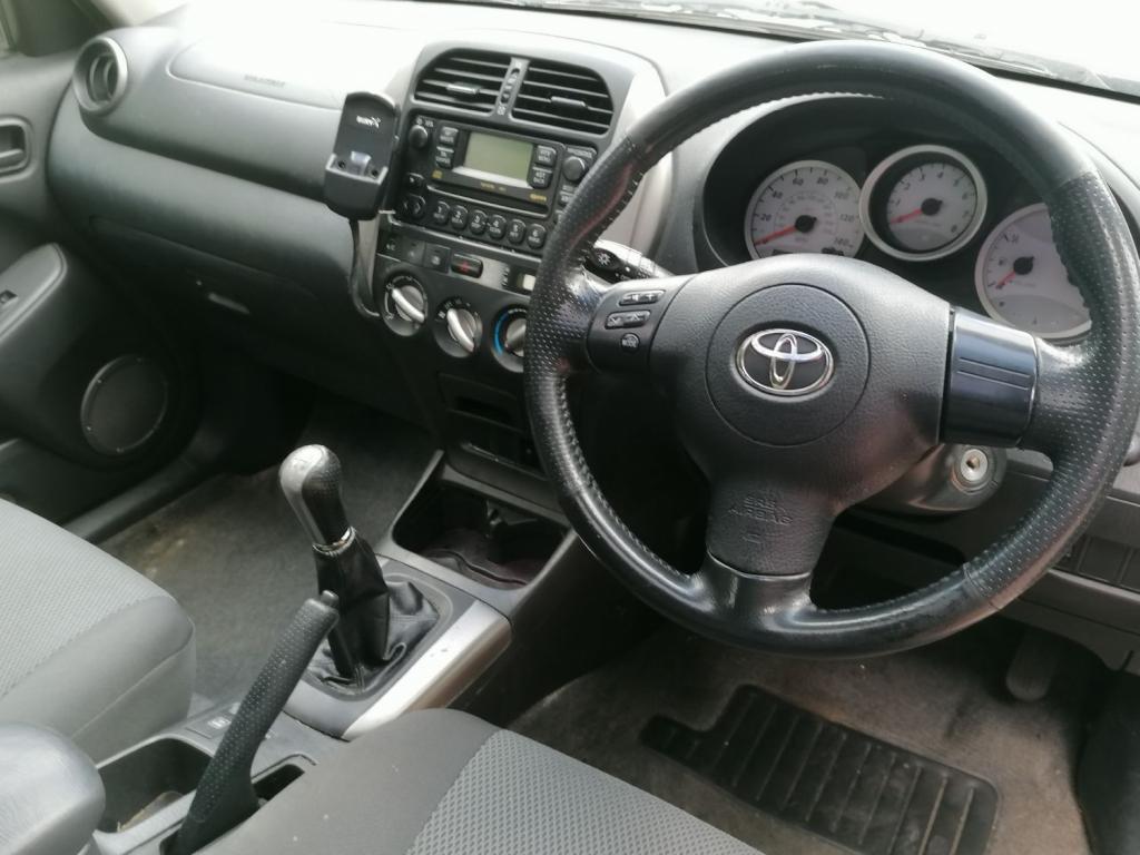 TOYOTA RAV4 VVT-I XT3 2004