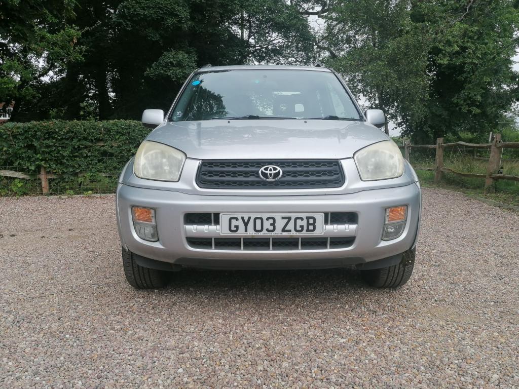 TOYOTA RAV4 VVTI NRG 2003