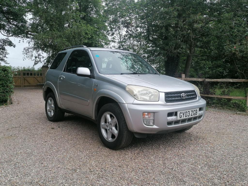 TOYOTA RAV4 VVTI NRG 2003