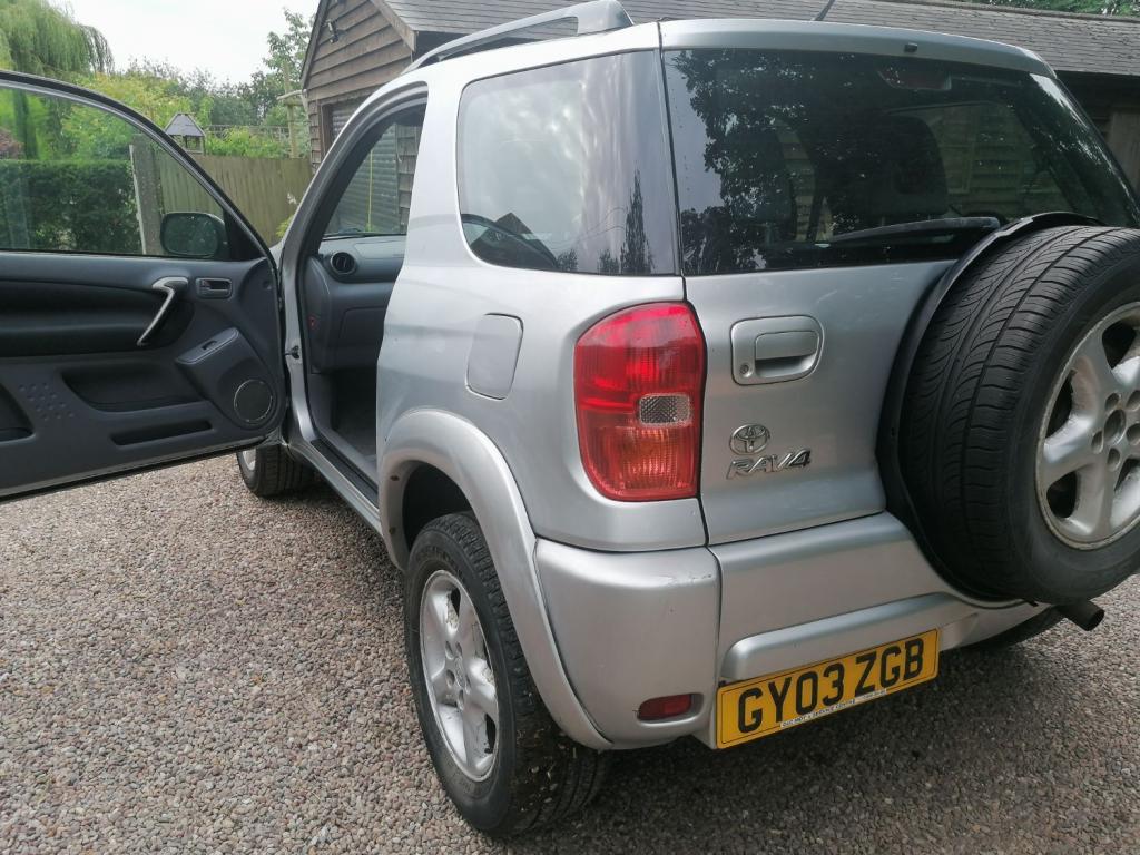 TOYOTA RAV4 VVTI NRG 2003