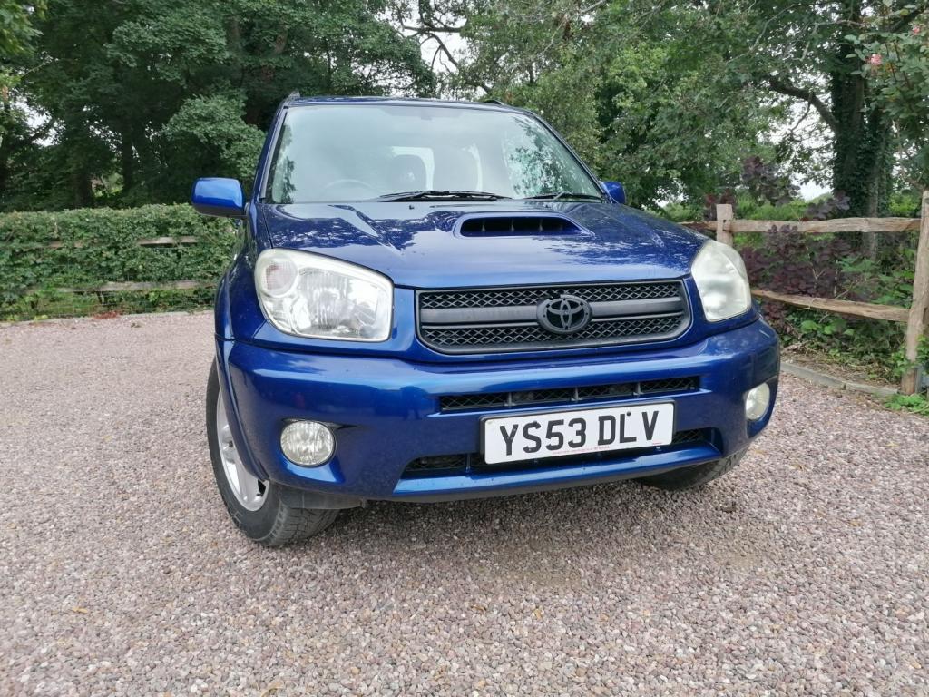 TOYOTA RAV4 D-4D XT3 2003