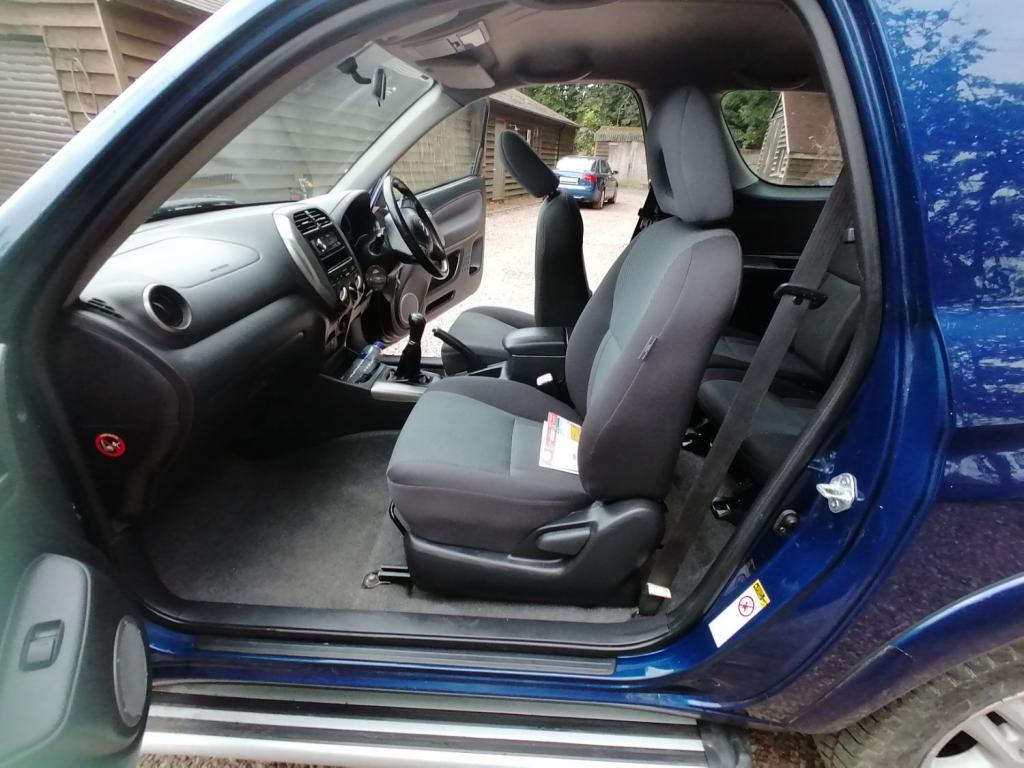 TOYOTA RAV4 D-4D XT3 2003