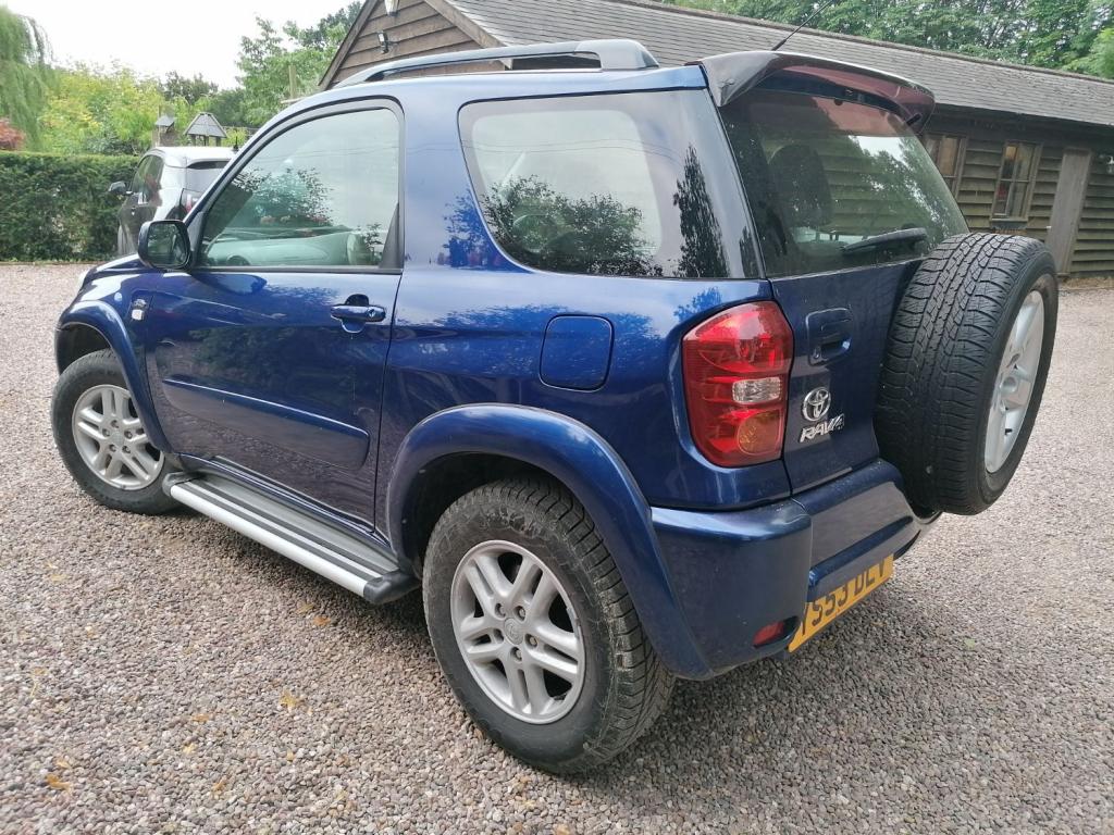 TOYOTA RAV4 D-4D XT3 2003