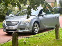 VAUXHALL INSIGNIA