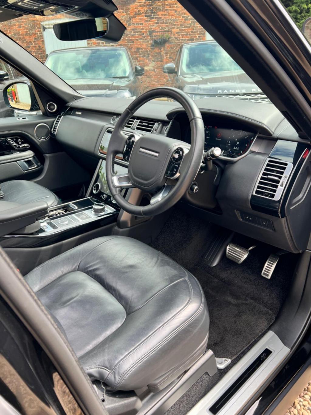 LAND ROVER RANGE ROVER