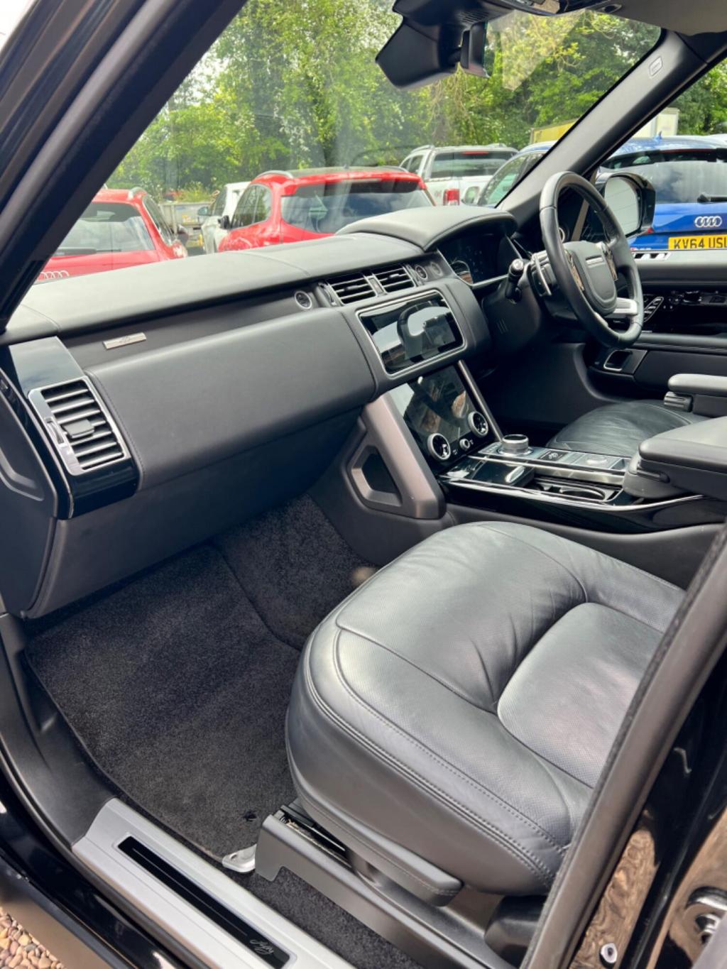 LAND ROVER RANGE ROVER