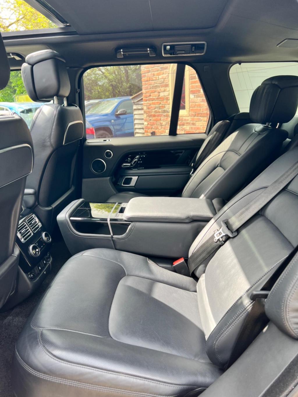 LAND ROVER RANGE ROVER