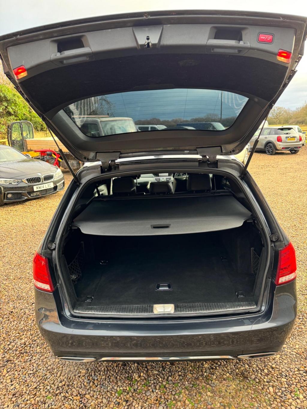 MERCEDES-BENZ E CLASS