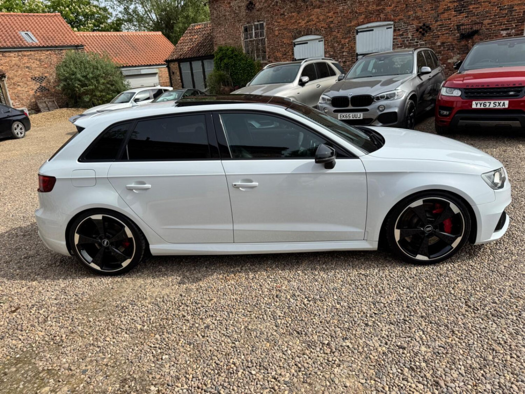 AUDI RS3