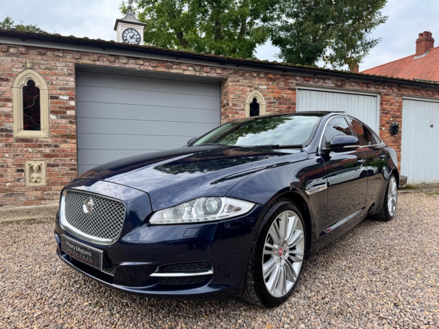 JAGUAR XJ