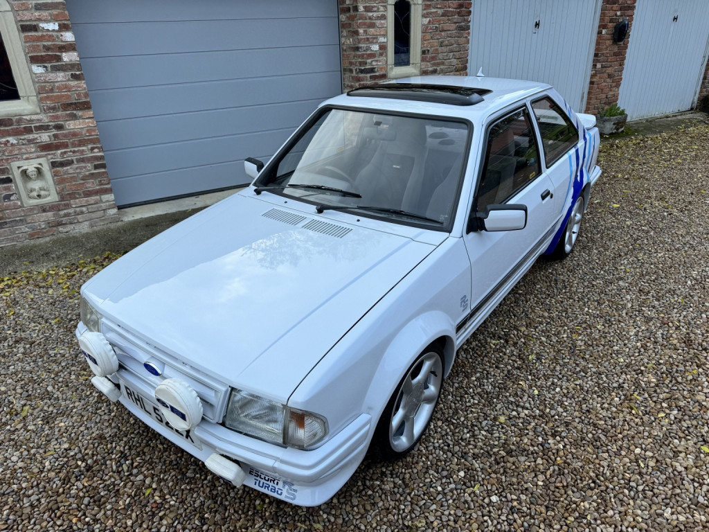 FORD ESCORT