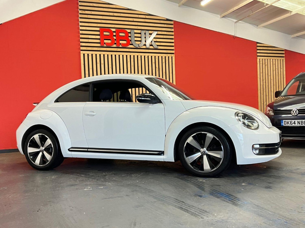 View VOLKSWAGEN BEETLE 2.0 TDI Sport