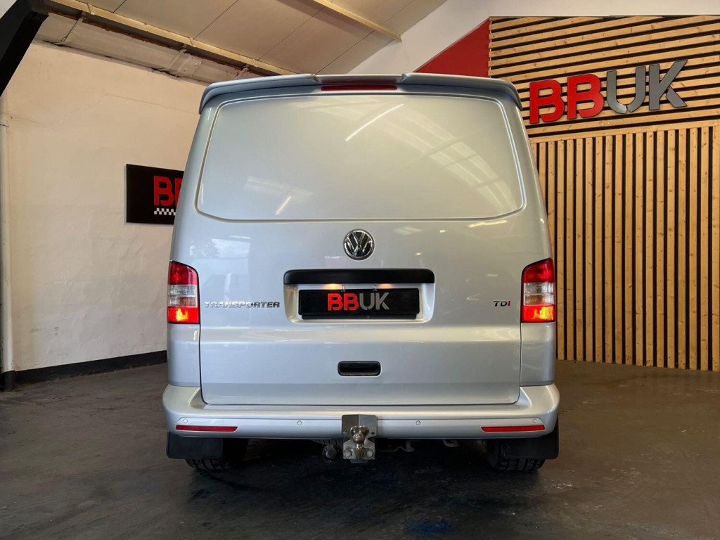 VOLKSWAGEN TRANSPORTER
