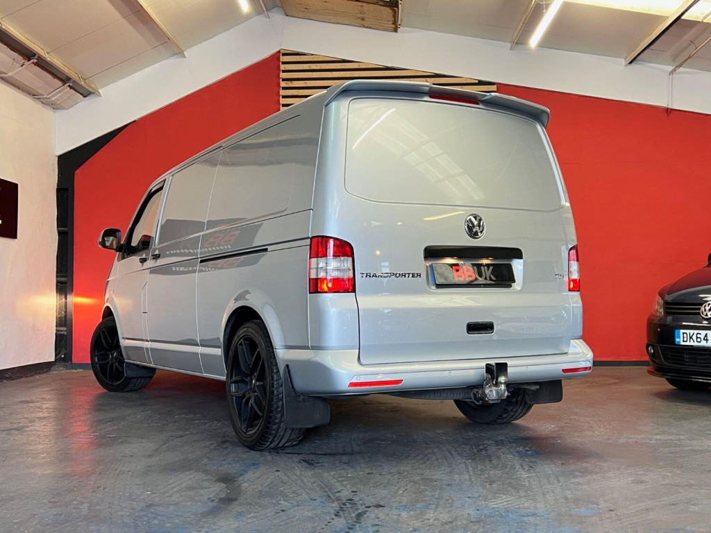 VOLKSWAGEN TRANSPORTER