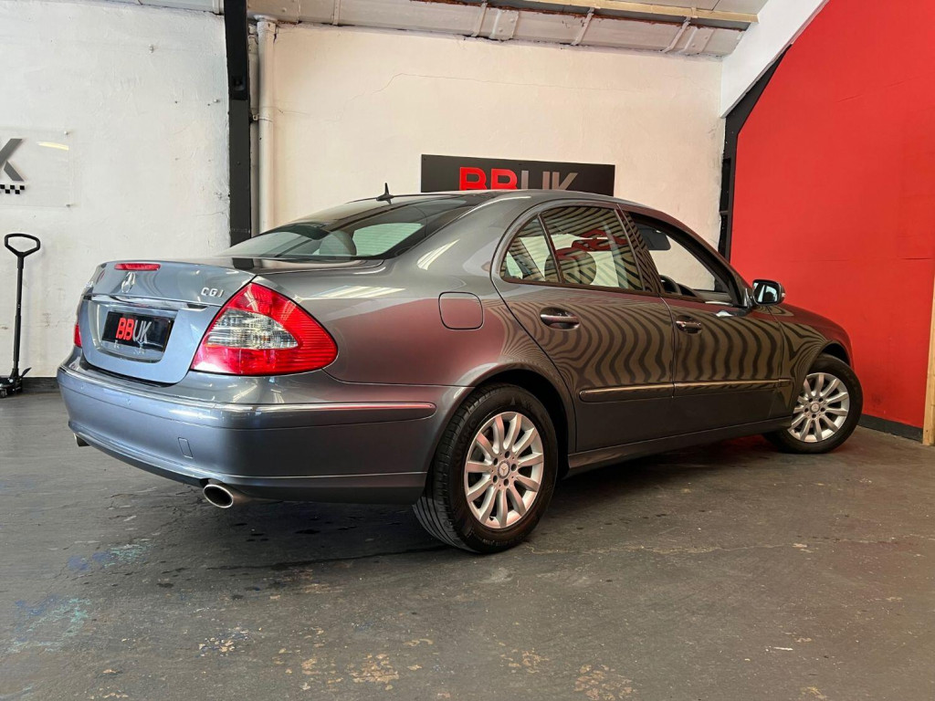 MERCEDES-BENZ E CLASS