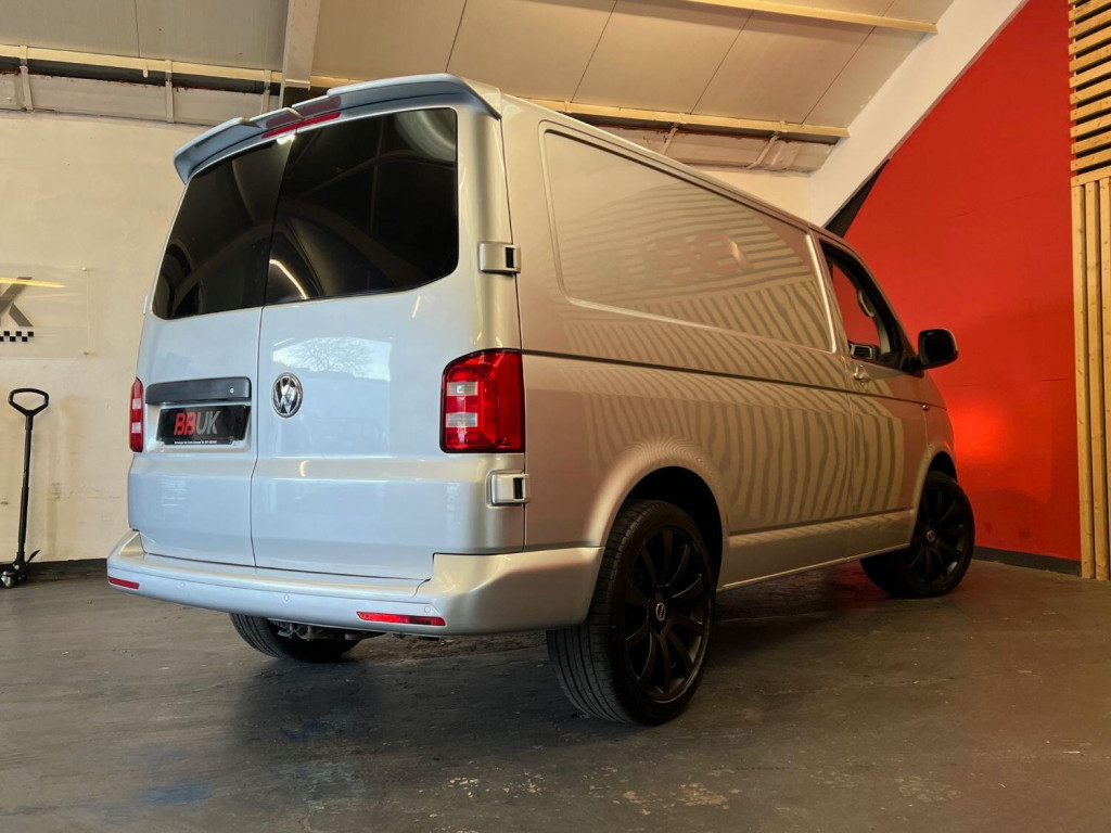 VOLKSWAGEN TRANSPORTER