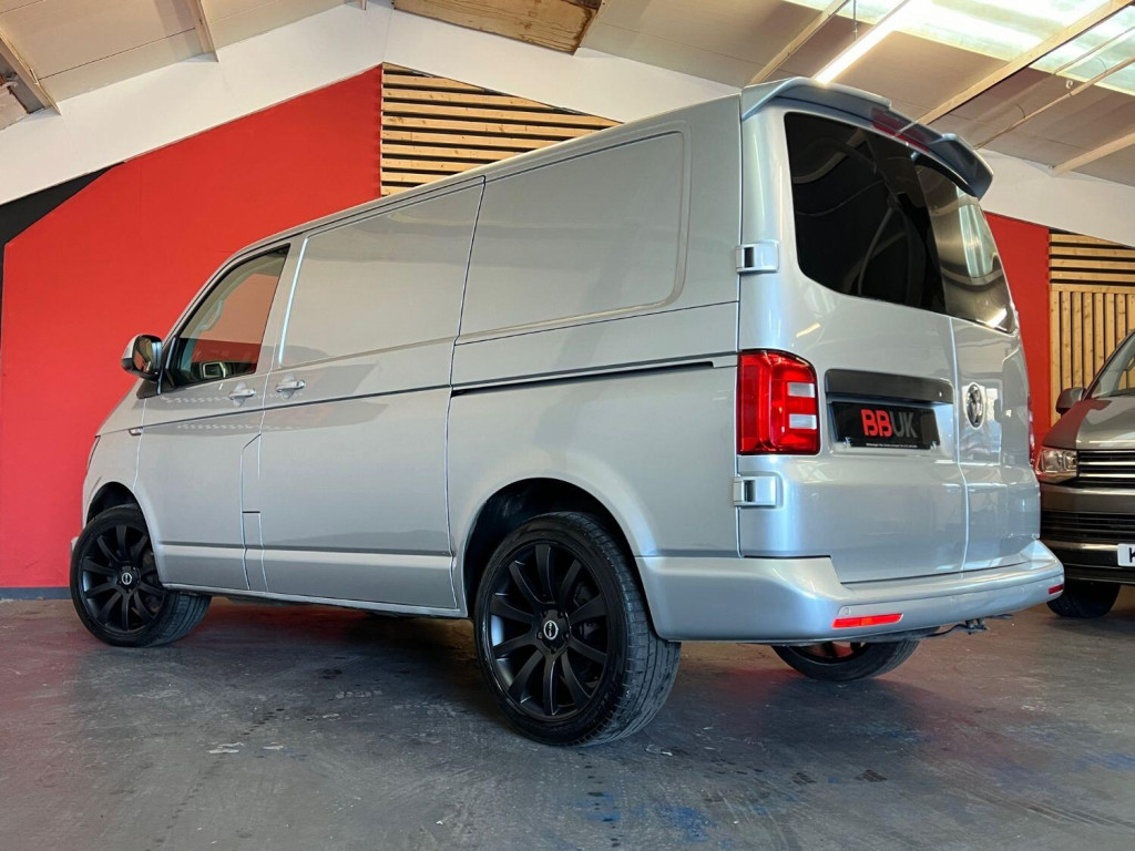 VOLKSWAGEN TRANSPORTER