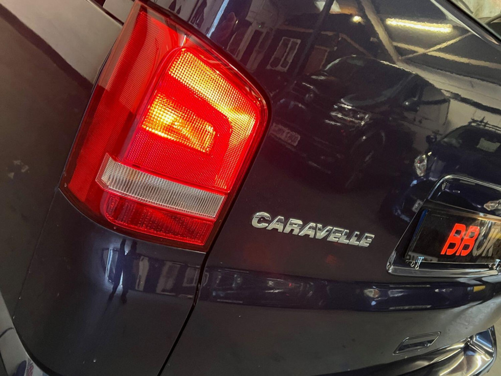 VOLKSWAGEN CARAVELLE