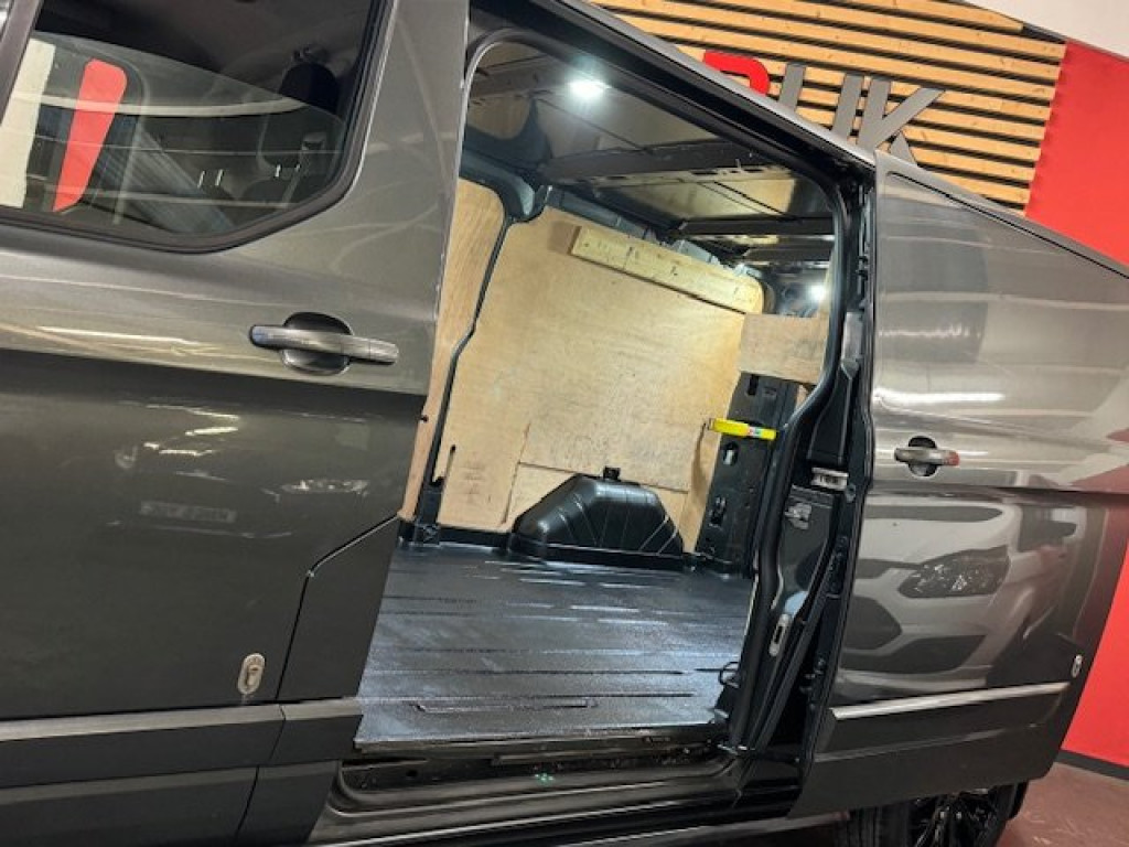FORD TRANSIT CUSTOM